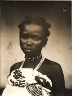 Photographie Photo Vintage Snapshot Amateur Jeune Femme Coiffure Afrique  - Afrika