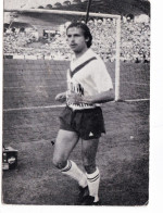 FOOTBALL,,,PHOTO ,,,GERNOT  ROHR,,,,NE 1953 ALLEMAGNE,,,,de 1977 A 1989  GIRONDINS De  BORDEAUX,,,TBE - Deportes