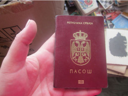 SERBIA Man BIOMETRIC Passport Passaporto Pasos - Documents Historiques