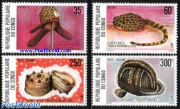 Congo Republic 1977 Hats 4v, Mint NH, Various - Costumes - Art - Fashion - Kostüme