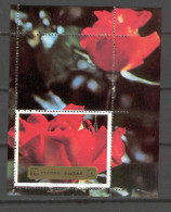 Fujeira 1972 Flowers - Roses MS MNH - Rosen