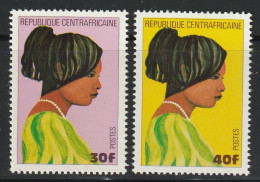 CENTRAFRIQUE - N°430C/D ** (1980) Coiffure Traditionnelle - Central African Republic