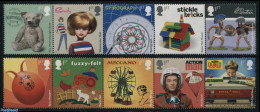 Great Britain 2017 Classic Toys 10v (2x [::::]), Mint NH, Sport - Transport - Various - Parachuting - Railways - Fairs.. - Unused Stamps