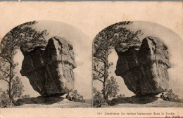 N°3962 W -carte Stéréoscopique -Amérique -le Rocher Balançant Dans Le Jardin- - Stereoskopie