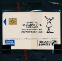 Télécartes France - Publiques N° Phonecote F83 - Enfance Et Partage Fille (50U - NSB) - 1989