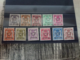 Lot De Timbres Belgique Préoblitérés Lion 1946 1949 - Typografisch 1936-51 (Klein Staatswapen)