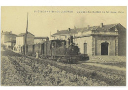 CPA Train En Gare Du Chemin De Fer Beaujolais - Saint Étienne Des Ollières(69) - Autres & Non Classés