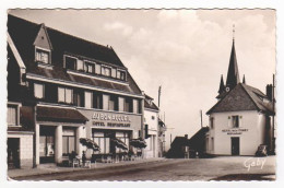 S22-006 Juvigny Sous Andaine - La Place - Juvigny Sous Andaine