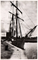 Paimpol - Bateau De Pêche Goëlette Islandaise Dans Le Port - 3 Mâts - Paimpol