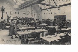Leuze  En Hainaut  College Episcopale Section De Mecanique Agricole Travail Du Bois - Leuze-en-Hainaut