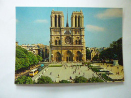 PARIS - La Place Du Parvis Notre Dame - Notre Dame Von Paris