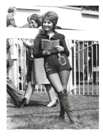 C6551/ Lulu - Spring Meeting At Epsom  Pressefoto Foto 24 X 18 Cm 1971 - Andere & Zonder Classificatie