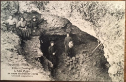 CPA 24 Dordogne, TEYJAT , L'Abri Mège En Cours De Fouilles 1909, Gisement Magdalénien, Animée, éd Chavalarias - Altri & Non Classificati