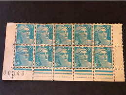 Timbre 810  En Bloc De Dix,  Oblitéré - Used Stamps