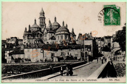 PÉRIGUEUX - LE PONT DES BARRIS ET LA CATHÉDRALE (24) (ANIMÉE) - Périgueux