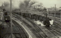 Reproduction - Luxembourg - Train En Gare - Eisenbahnen