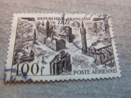 Lille - Vue Stylisée - Poste Aérienne - 100f. - Pa 24 - Brun-violet - Oblitéré - Année 1949 - - 1927-1959 Usati