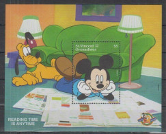 St Vincent - 1998 - Disney: Mickey, Reading Time Is Anytime - Yv Bf 403 - Disney