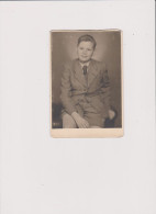 Snapshot Portrait Jeune Garçon Allemand Youg Boy Dutch Boy 1942 - Identifizierten Personen
