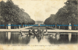 R648520 Jardin De Versailles. Le Bassin D Apollon Et Le Tapis Vert. LL. 33 - World