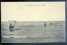 Cpa Du 62 Berck Plage -- Peche  à La Crevette     STEP195 - Berck