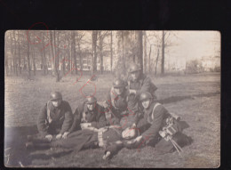 Soldaten In Het Park / Soldats Dans Le Parc - Fotokaart - Umoristiche