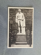Statue Of William Wilberforce Carte Postale Postcard - Politieke En Militaire Mannen