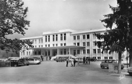 01 - DIVONNE-les-BAINS - Les Thermes - Divonne Les Bains