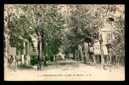 17 - CHATELAILLON - LA RUE DU MARCHE - Châtelaillon-Plage