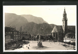 Cartolina Bolzano, Piazza Vittorio Emanuele III  - Bolzano