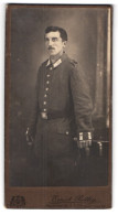 Fotografie Ernst Rettig, Mannheim, Breitestrasse, Soldat In Garde-Uniform  - Personnes Anonymes