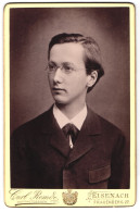 Fotografie Carl Remde, Eisenach, Frauenberg 27, Junger Mann Mit Brille  - Anonymous Persons