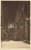 R650738 London. Westminster Abbey. The Nave Looking East. S. D - Sonstige & Ohne Zuordnung