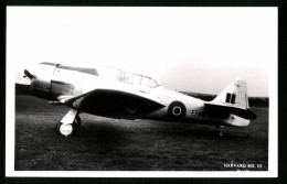 Fotografie Flugzeug Harvard MK III, Militärflugzeug Der Royal Air Force, Kennung EZ418  - Aviation