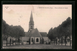 CPA Ménetou-Salon, Place Et Abside De L`Eglise  - Autres & Non Classés