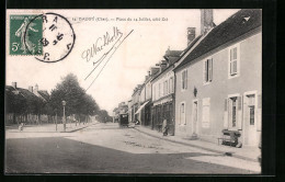 CPA Baugy, Place Du 14 Juillet, Cote Est  - Baugy