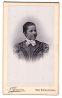 Fotografie F. Grainer, Bad Reichenhall, Junge Dame Mit Zurückgebundenem Haar  - Anonymous Persons