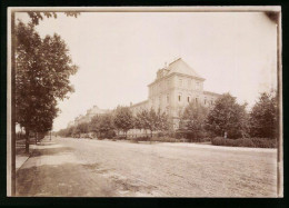 Fotografie Brück & Sohn Meissen, Ansicht Dresden, Strassenpartie An Der König-Albert-Kaserne 1. Feld. Artl. Rgt. 12,  - Lieux