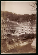 Fotografie Brück & Sohn Meissen, Ansicht Karlsbad, Blick Auf Das Grand Hotel Pupp, 1898  - Places