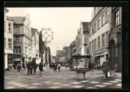 AK Rostock, Kröpeliner Strasse Mit Passanten  - Rostock