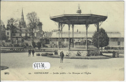 GUINGAMP- JARDIN PUBLIC- LE KIOSQUE ET L EGLISE- ELD - Guingamp