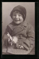 AK Kind Mit Einem Spielzeugpferd  - Used Stamps