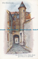 R652316 Old Edinburgh. The Playhouse Close. High Street. First Theatre In Scotla - Monde