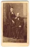 Fotografie H. Mehlert, Itzehoe, Junges Paar In Eleganter Kleidung  - Personnes Anonymes