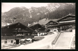 AK Alpbach, Dorfplatz Mit Blick Auf Gratlspitze  - Autres & Non Classés