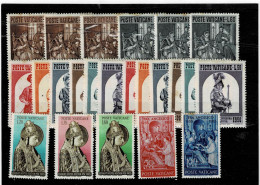 VATICANO ,7 Serie Complete MNH + MH ,macchioline Di Ruggine Su Alcuni ,qualita Discreta - Unused Stamps