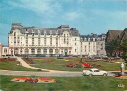 CABOURG . Le Jardin Et Le Grand Hôtel - Cabourg