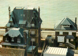 TROUVILLE . Les Villas Face à La Mer . Rue Des Roches Noires - Trouville