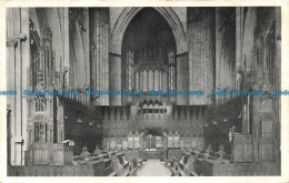 R651866 York Minster. Choir Looking West - World