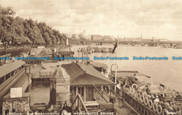 R651886 London. The Embankment From Westminster Bridge. J. Arthur Dixon - Sonstige & Ohne Zuordnung